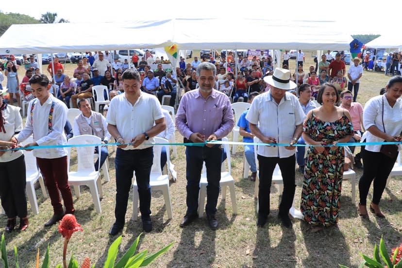 Gobierno de Comalcalco inaugura Tianguis Campesino en la R/a “Lázaro Cárdenas”
