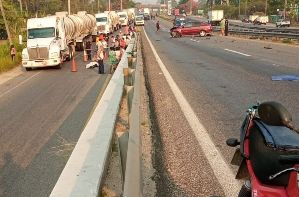 Accidente en la carretera Cárdenas- Villahermosa deja una persona muerta