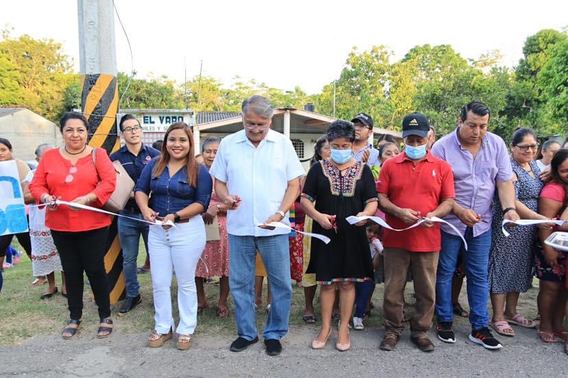 Gobierno de Comalcalco inaugura ampliación de red de energía eléctrica en “Oriente 6ta sección”, “El Comunal”