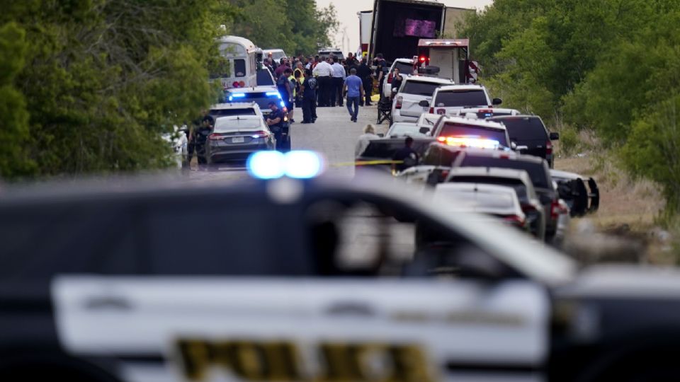 Conductor del tráiler donde murieron migrantes en Texas estaba drogado, consumió metanfetaminas