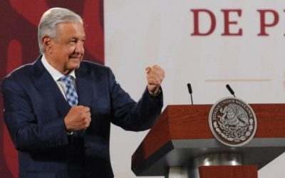 López Obrador defiende que “corcholatas” cumplen con su trabajo, pero les pide autolimitarse
