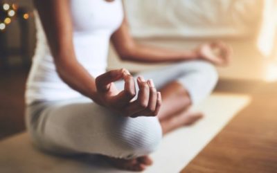 4 posturas de yoga para olvidarte del insomnio.