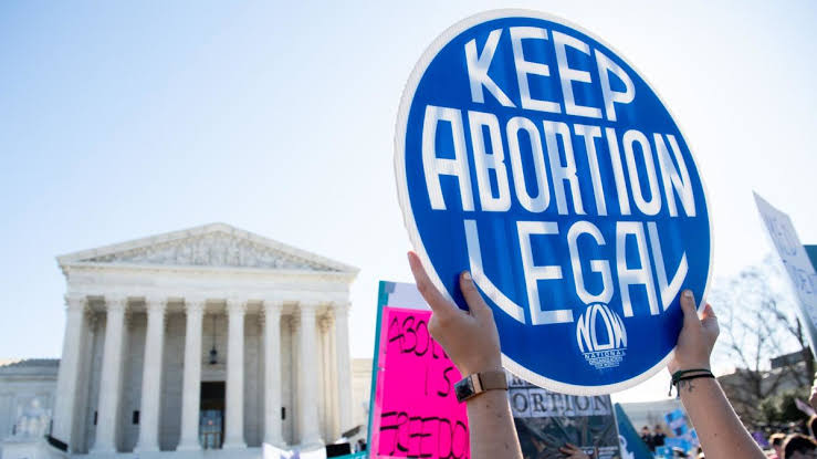 Texas se opone a ley federal de EU que obliga a realizar abortos