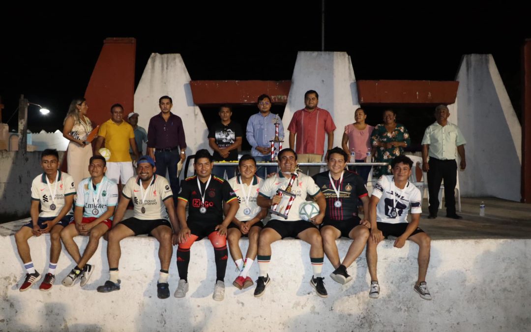 Realizan la gran final del torneo de fútbol en Cunduacán