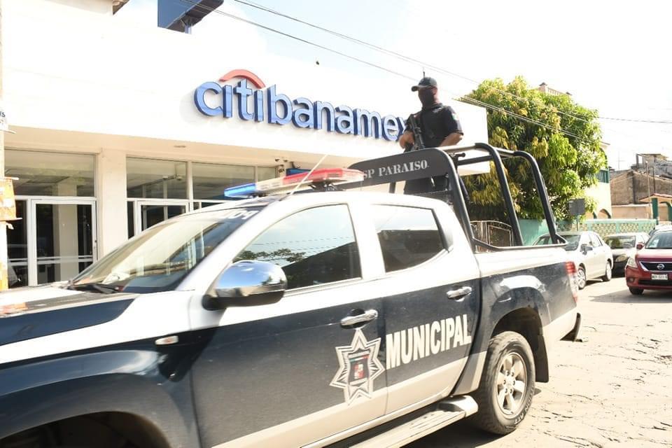 Frustra policía municipal de Paraíso extorsión telefónica
