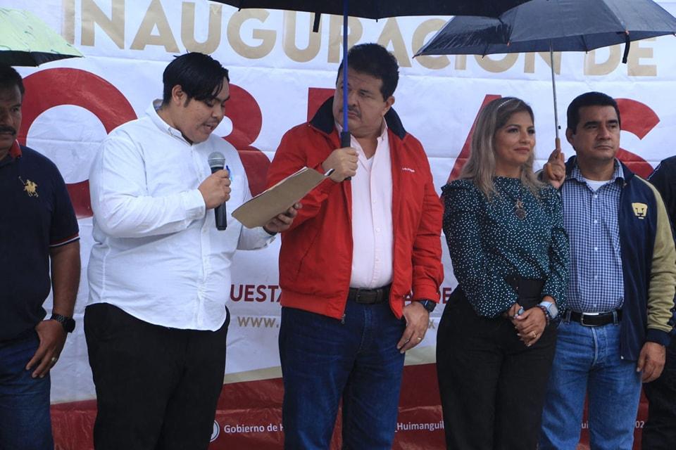 Inaugura Ferrer Abalos calle con concreto hidráulico en la colonia Alfa y Omega.