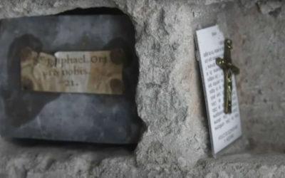Descubren tesoro escondido en paredes de la Catedral Metropolitana de CDMX.