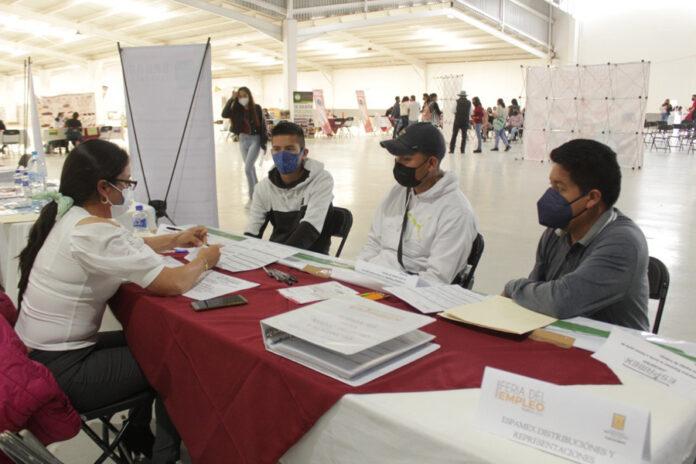 La Dirección de Fomento Económico de Centro, ha logrado colocar 70 empleos en tres empresas a través de las jornadas de reclutamiento.