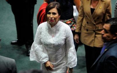 Retiran órdenes de aprehensión a Rosario Robles por lavado y delincuencia.